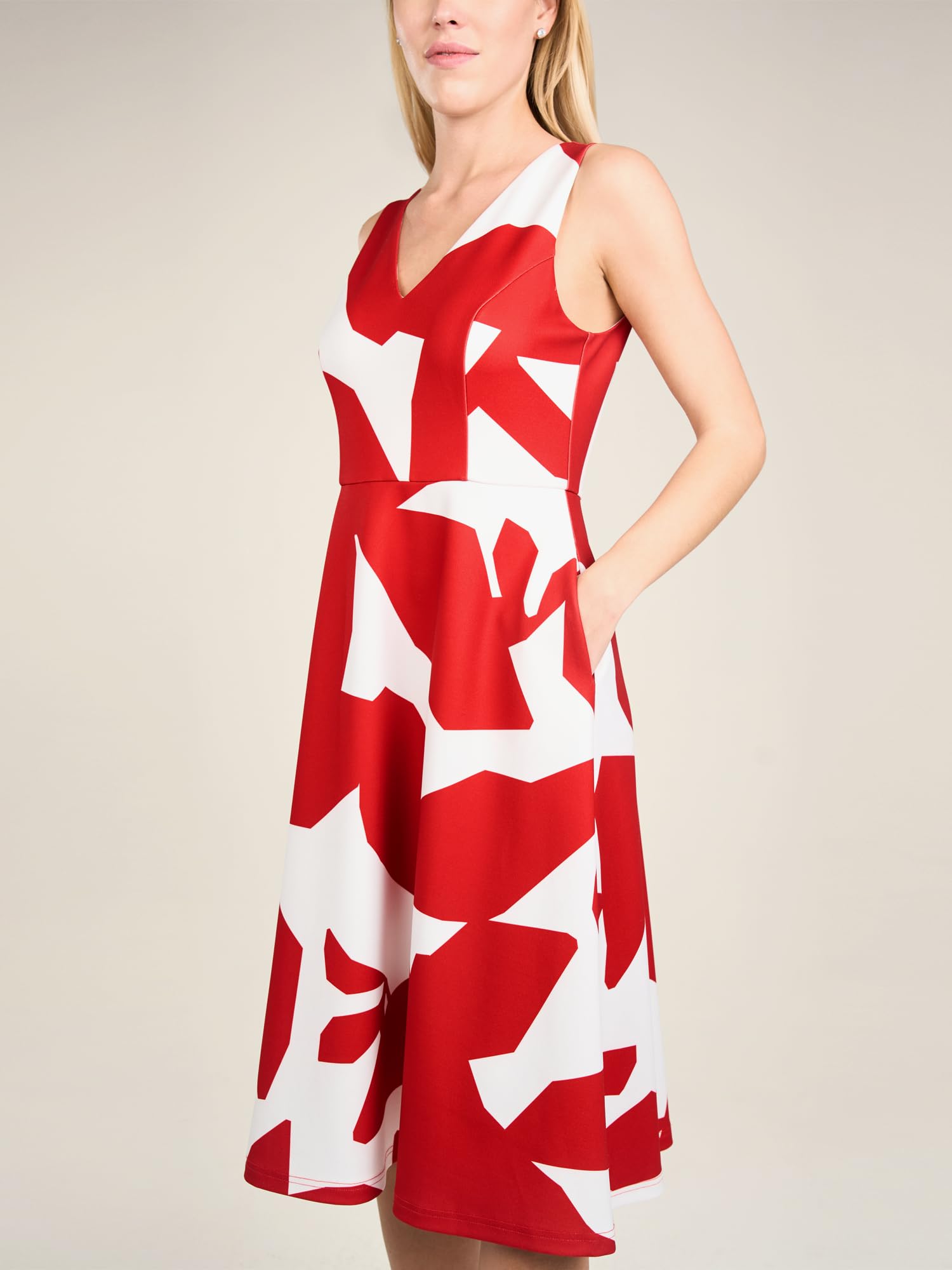 APART Fashion Apart Kurzes Kleid aus Jersey-Stoff Allover mit Vestido, Rojo-Crema, 46 Mujeres