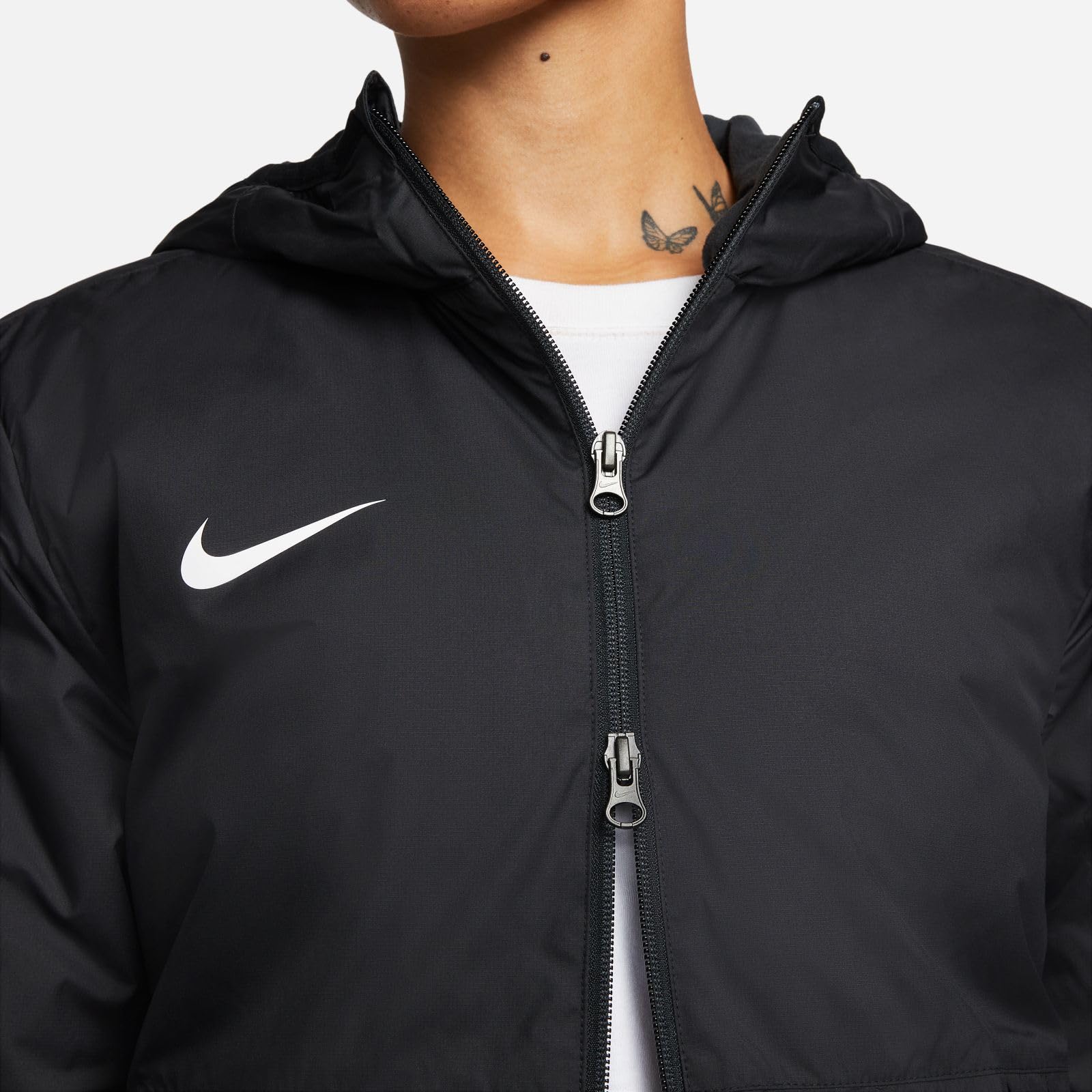 Nike Womens Jacket W Nk Syn Fl Rpl Park20 Sdf Jkt, Black/White, DC8036-010, M