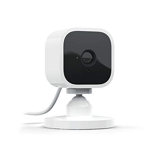 Découvrez Blink Mini, Caméra de surveillance d'intérieur connectée, compacte, qui se branche sur une prise électrique, avec vidéo HD 1080p et détection de mouvements, fonctionne avec Alexa – 1 Caméra