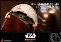 The Mandalorian and The Child (Deluxe) Sixth Scale Collectible Set by Hot Toys